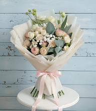 Букет цветов из:  Розы и Лизиантусы в Красково