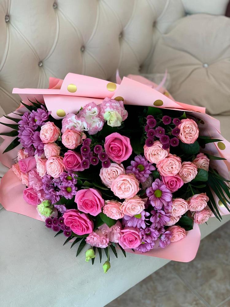 Букет цветов из: Хризантемы, Розы и Лизиантусы в Красково