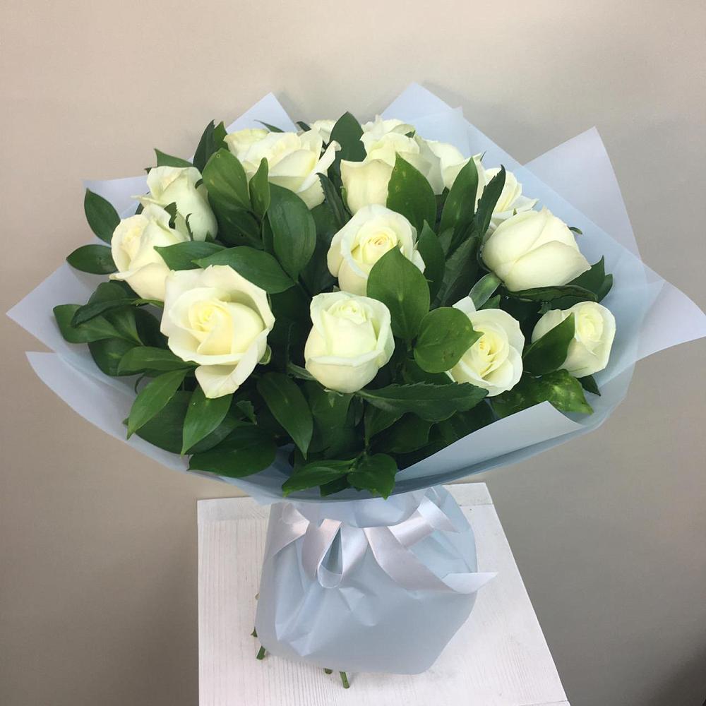 Букет 15 Белых роз Проуд в Красково