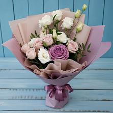 Букет цветов из:  Розы и Лизиантусы в Красково