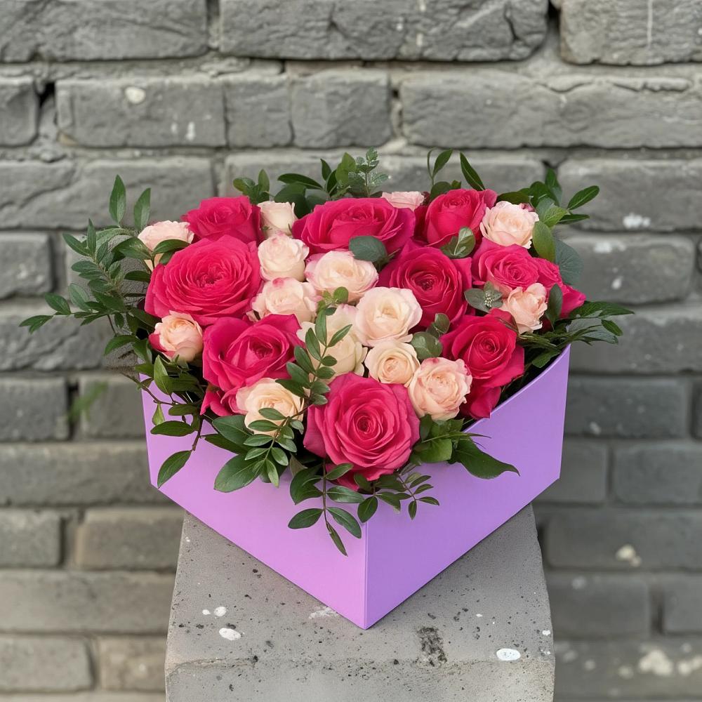 Цветочная композиция из Розы в коробке в Красково