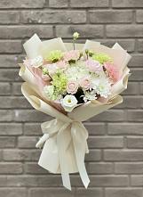 Букет цветов из:  Гвоздики, Розы, Лизиантусы и Хризантемы в Красково
