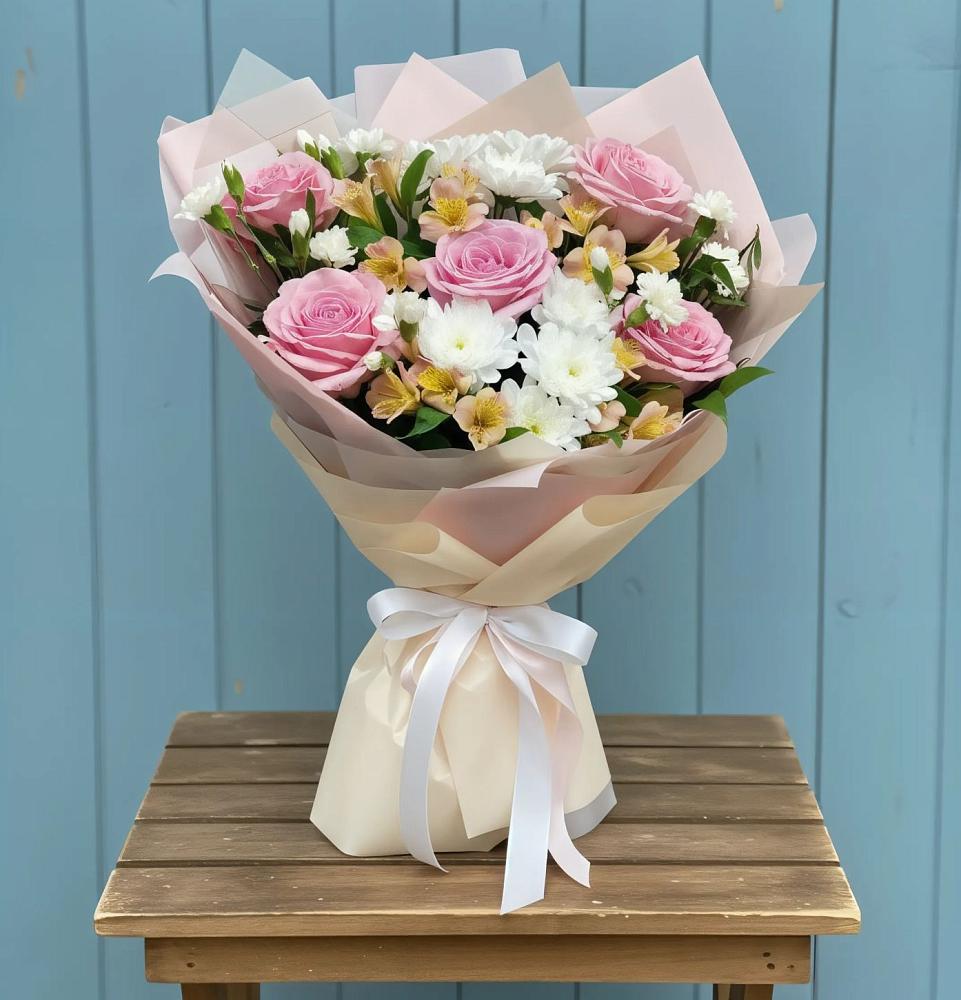 Букет цветов из: Гвоздики, Орхидеи и Розы в Красково