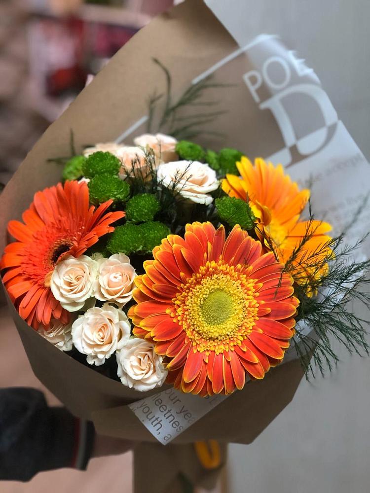 Букет цветов из: Герберы, Хризантемы и Розы в Красково