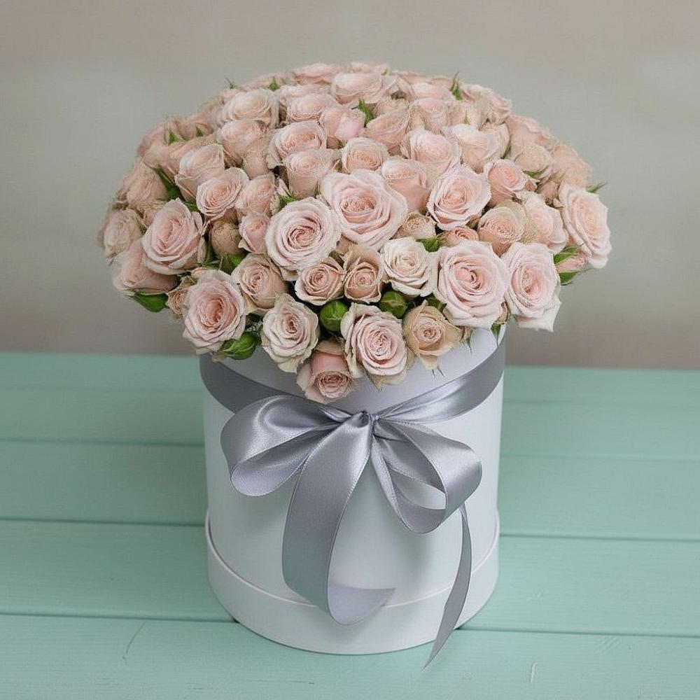 Цветочная композиция из Розы в шляпной коробке в Красково